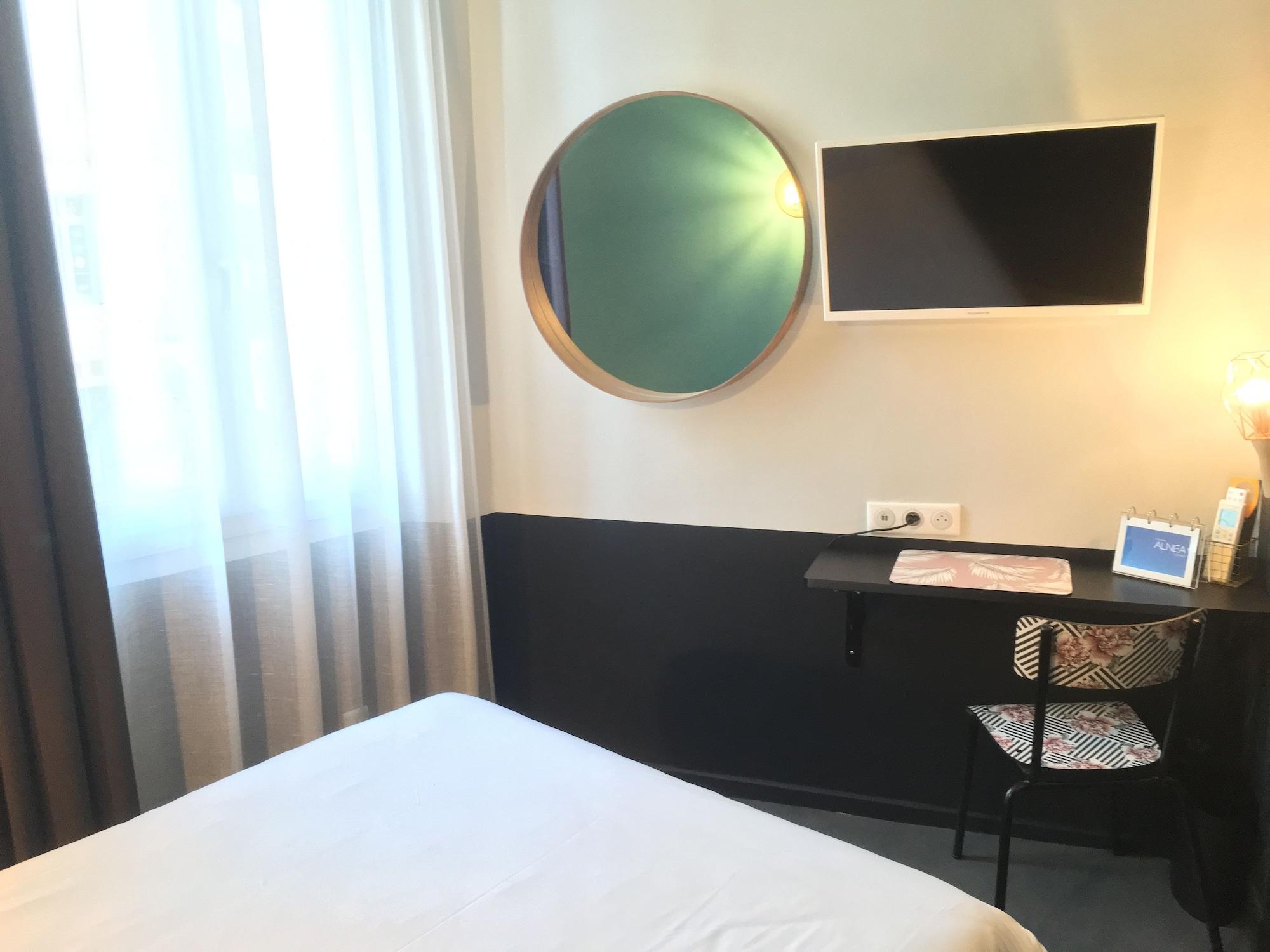 Hotel Alnea Кан Екстериор снимка