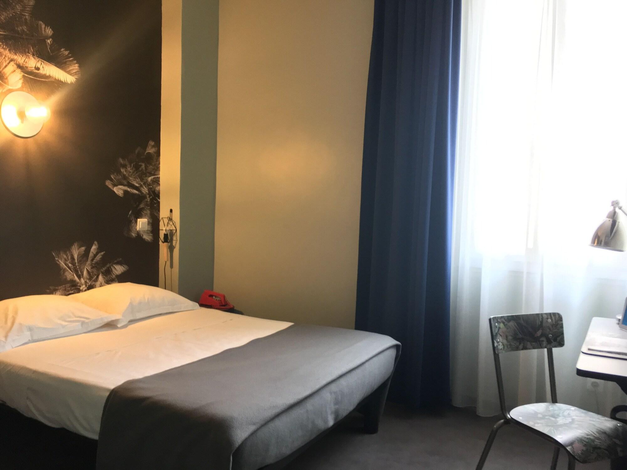 Hotel Alnea Кан Екстериор снимка