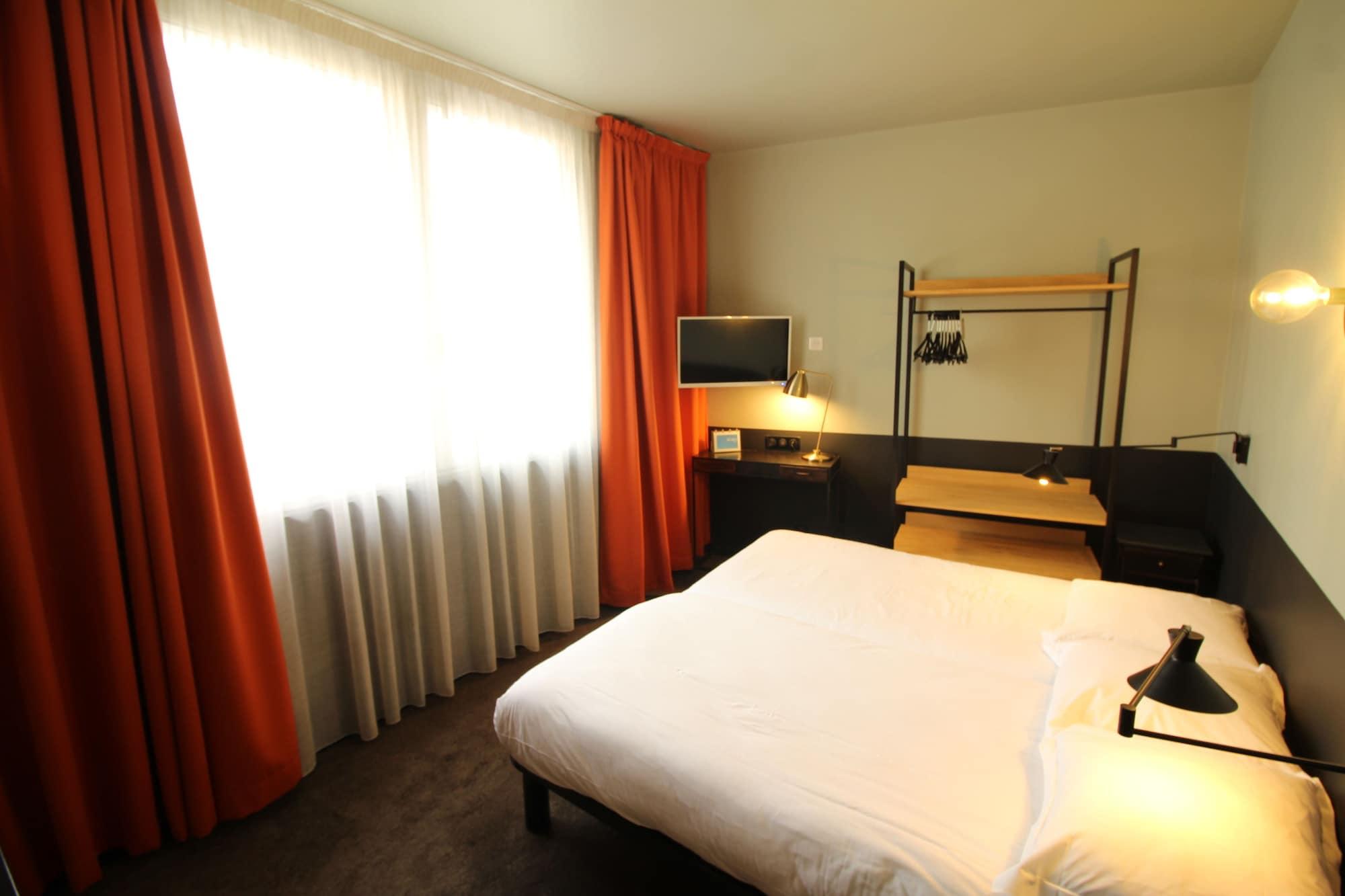 Hotel Alnea Кан Екстериор снимка