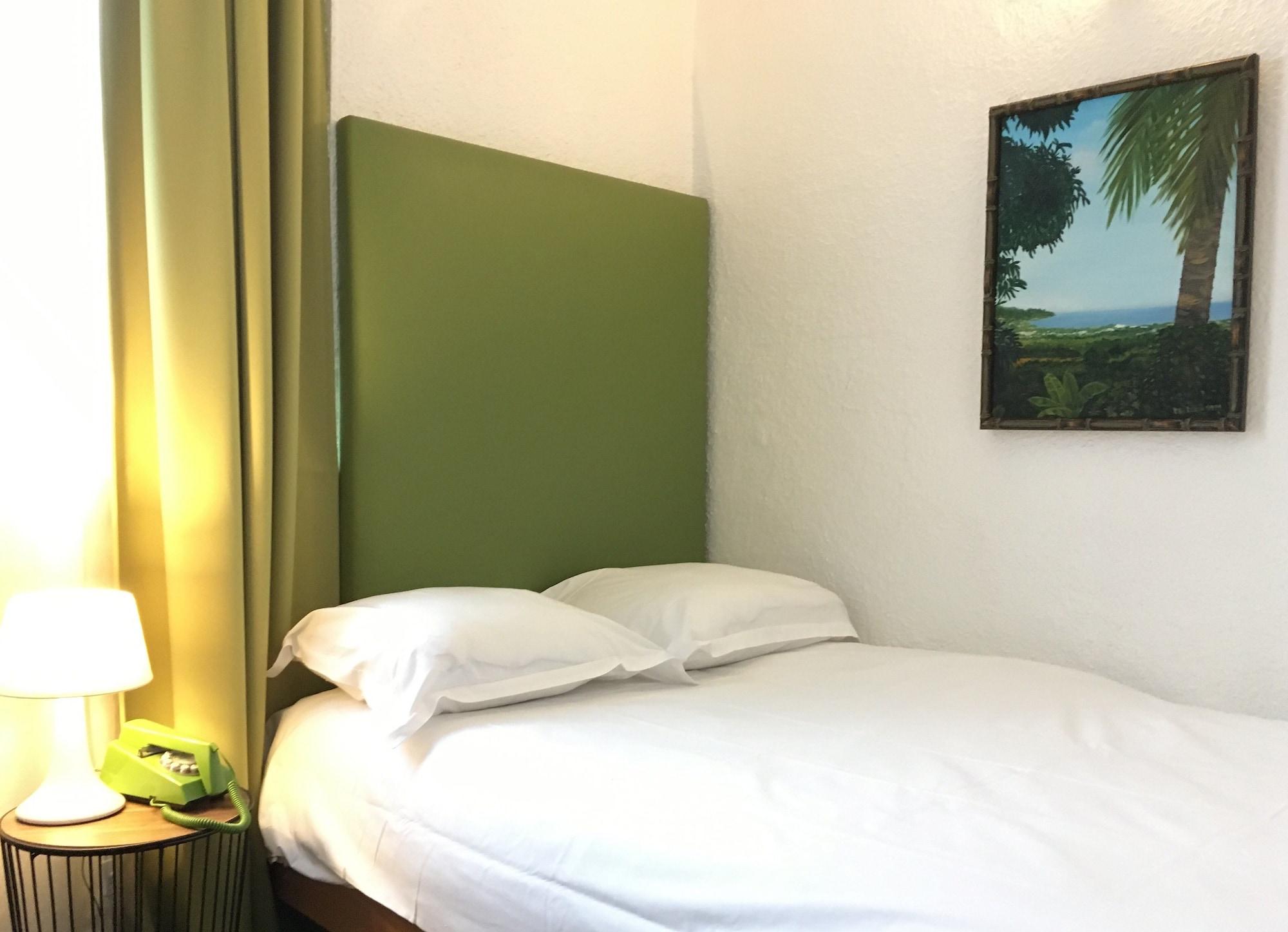 Hotel Alnea Кан Екстериор снимка