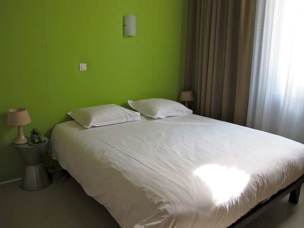 Hotel Alnea Кан Екстериор снимка